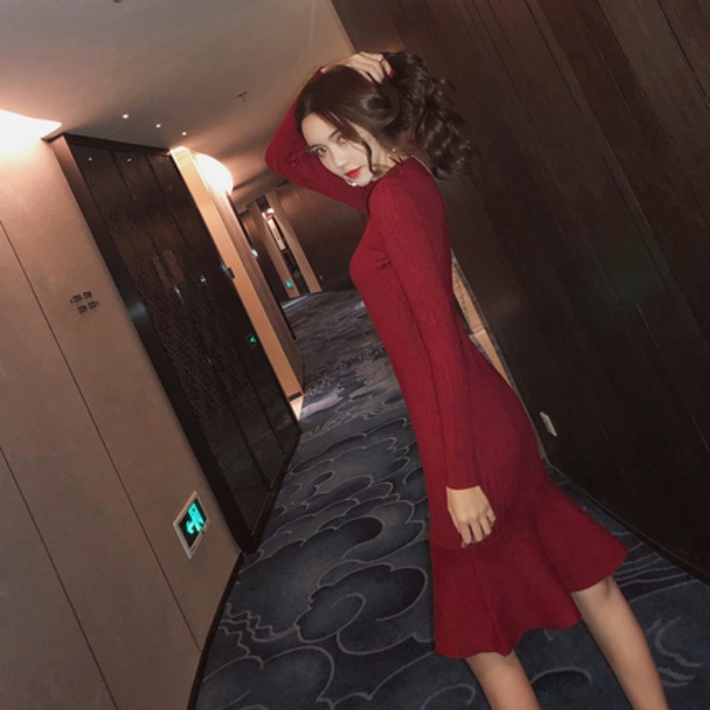 Elegant Wine Red Knit Midi Dress